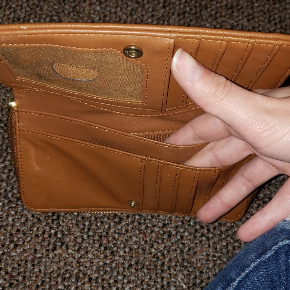Wallet - Picture 6 of 8